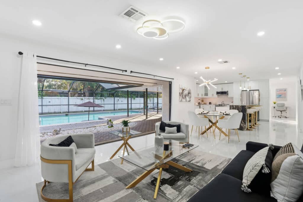 Remodeled, Close to Beach, With Heated Pool – vacation rental in Naples, FL