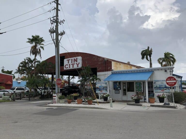 Third Street South & Waterside Shops